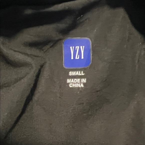 Black Puffer Jacket - Picture 4 of 4